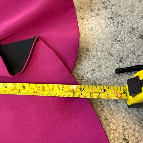 Luisa Spagnoli size 6 crop shiny fusia Blazer with Decorative Brooch EUC * - Picture 7 of 16